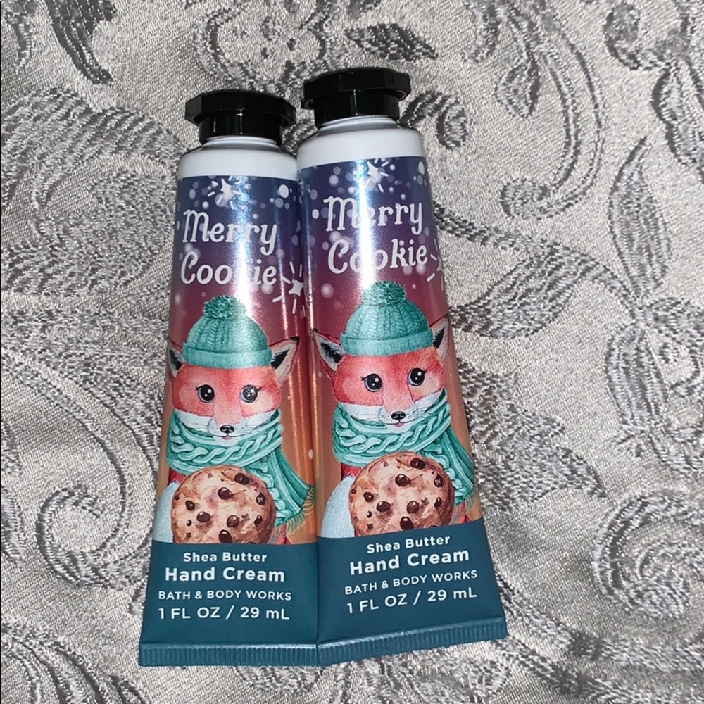 Bath & body works Merry cookie hand cream (2)